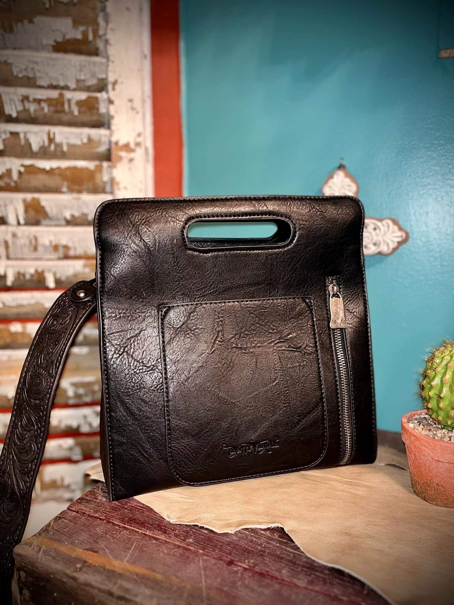 Trinity Ranch Hair On Cowhide Floral Tooled Conceal Carry Crossbody Bag - Black TR173G-9360BK